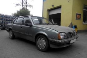 Продаж авто Opel Ascona 1988 р. Бензин  ціна $ 1200 у м. Івано-Франківськ
