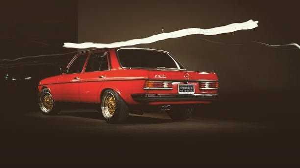 Автомобільна легенда - Mercedes-Benz W123