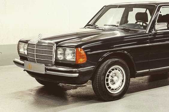 Автомобільна легенда - Mercedes-Benz W123