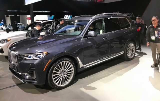 Новий німецький кросовер BMW X7 виявився просто величезним!