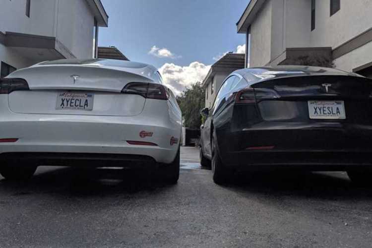 В Америці заборонили номер "XYECLA" для TESLA