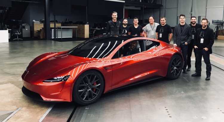 (Відео) Реакція пасажирів на розгін Tesla Roadster. До 100 км/год за 1,9 секунди