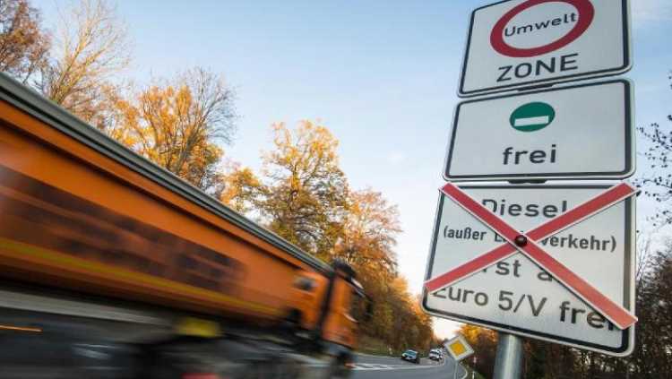 28 німецьких міст заборонили в'їзд дизельним авто