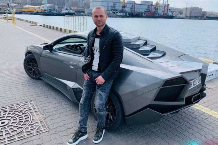 Lamborghini своїми руками! Одеський умілець перетворює звичайні авто в колекційні моделі