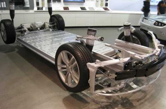 Батарея Tesla Model S визнана невбиваємою!